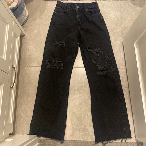 ripped jeans - Picture 1 of 2